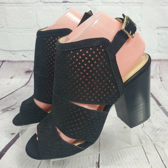 Lands End Canvas Women's Size 7 Black Suede Perforated aheels Sandals - Picture 4 of 8